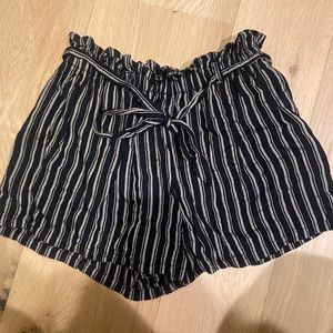 hollister striped shorts